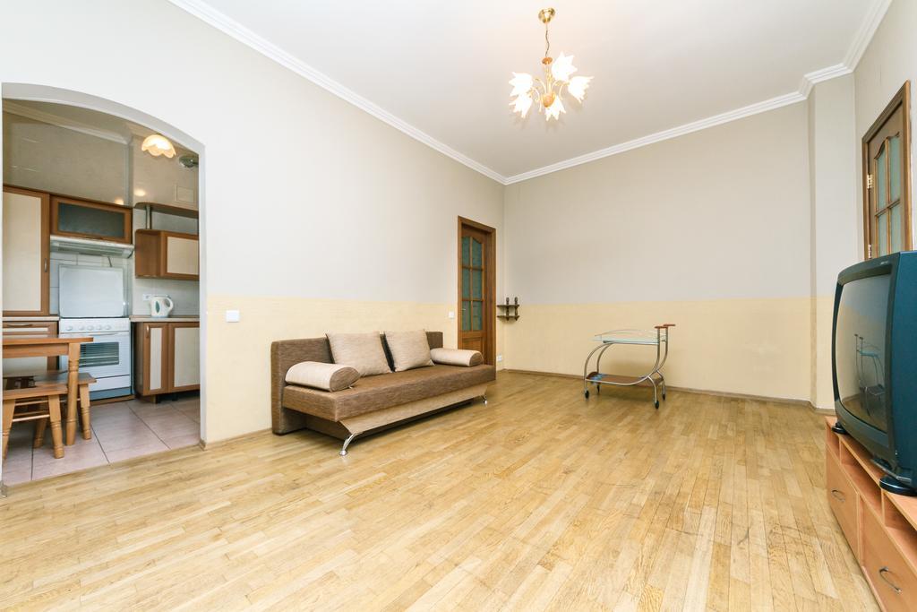 Apartment On Khreshchatyk Киев Экстерьер фото